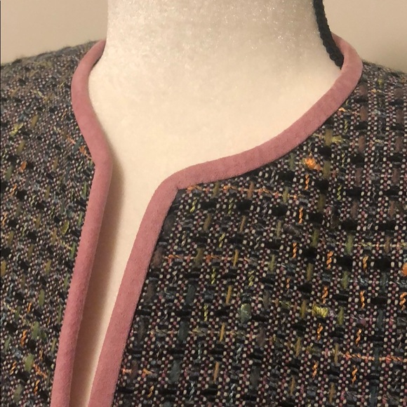 Like new BeBe Tweed Jacket / Blazer . Adorable! - Picture 3 of 8